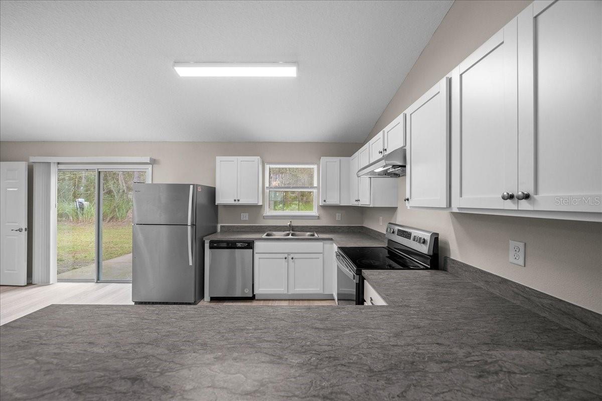 SILVER SPGS SHORES UN #32 - Residential