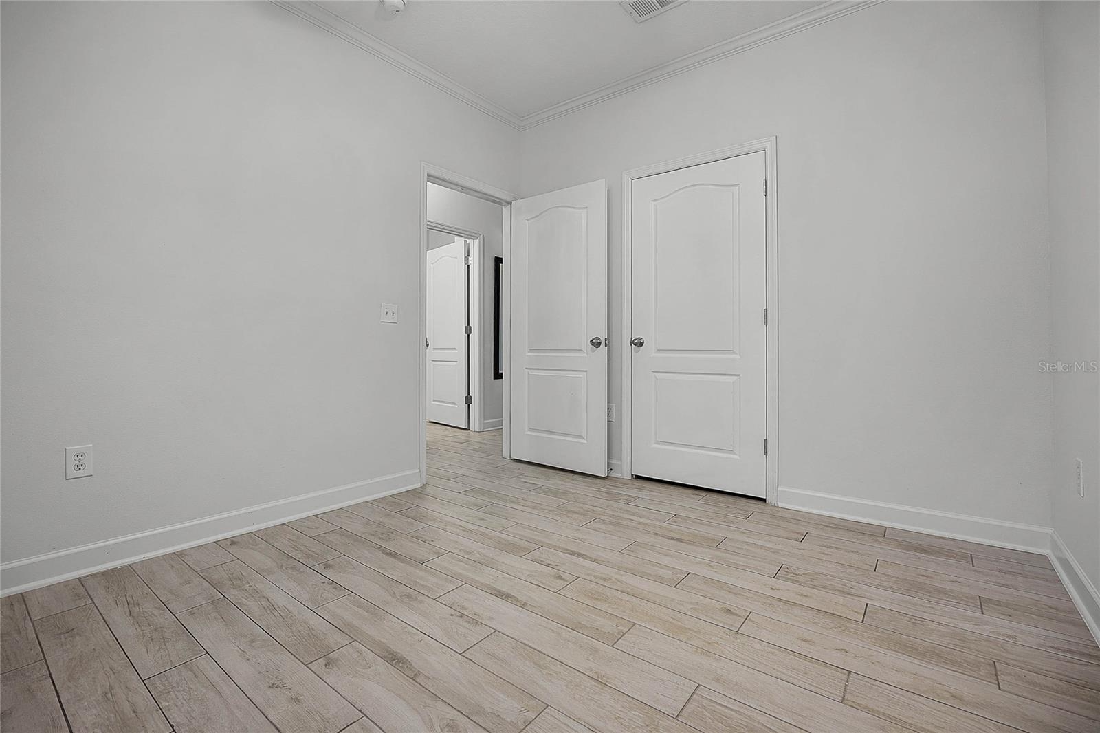 MIRABELLA CONDOMINIUM - Residential