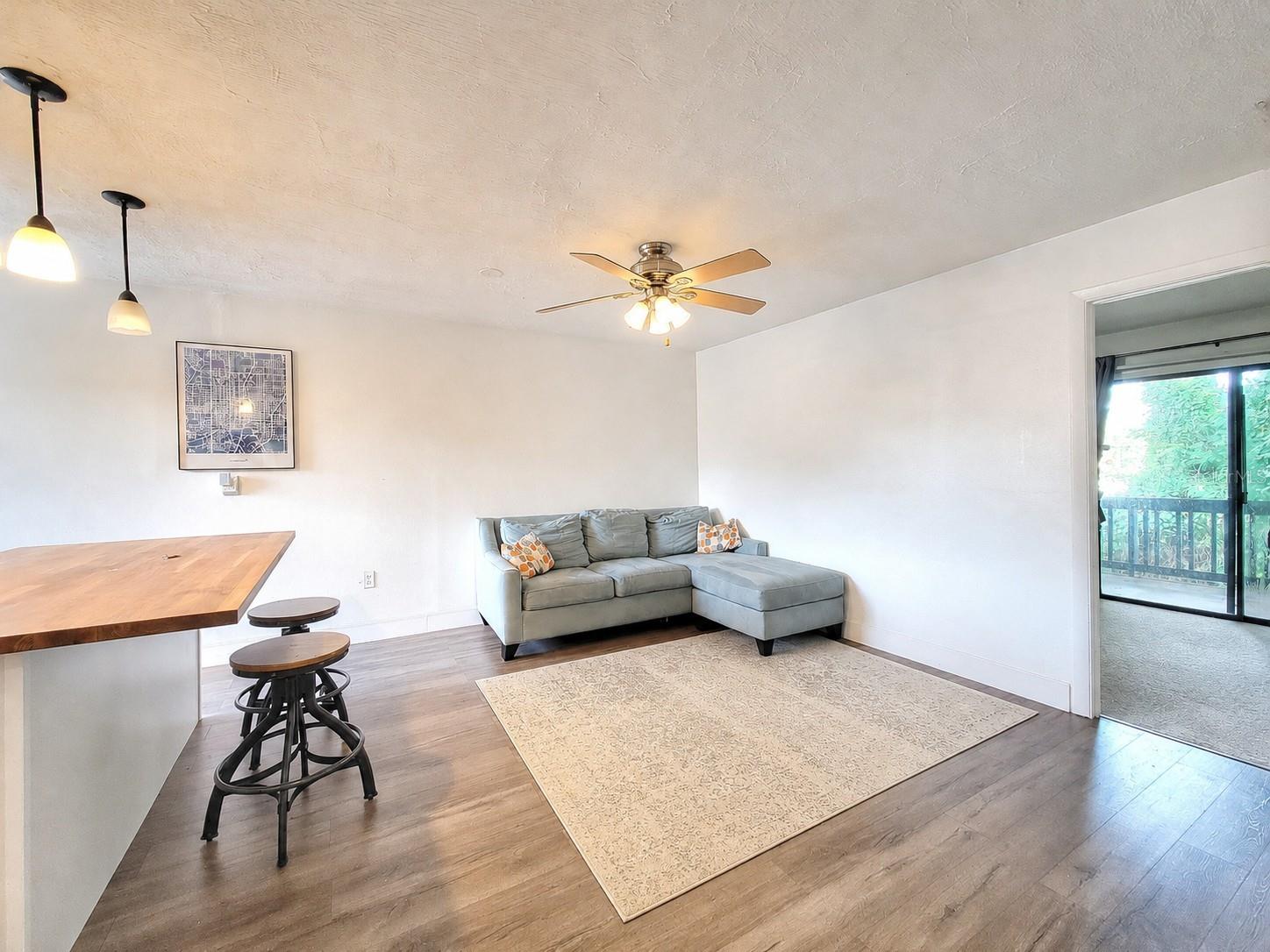 2811 SW ARCHER ROAD Z242