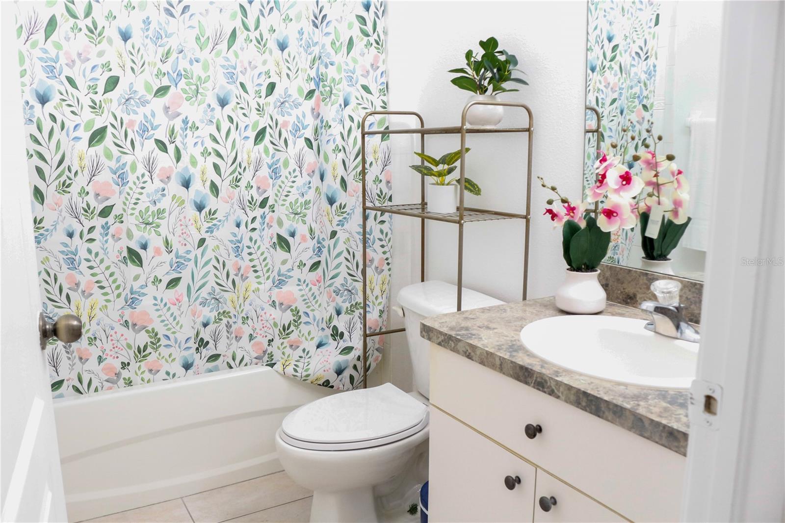 FIDDLERS COVE - Residential