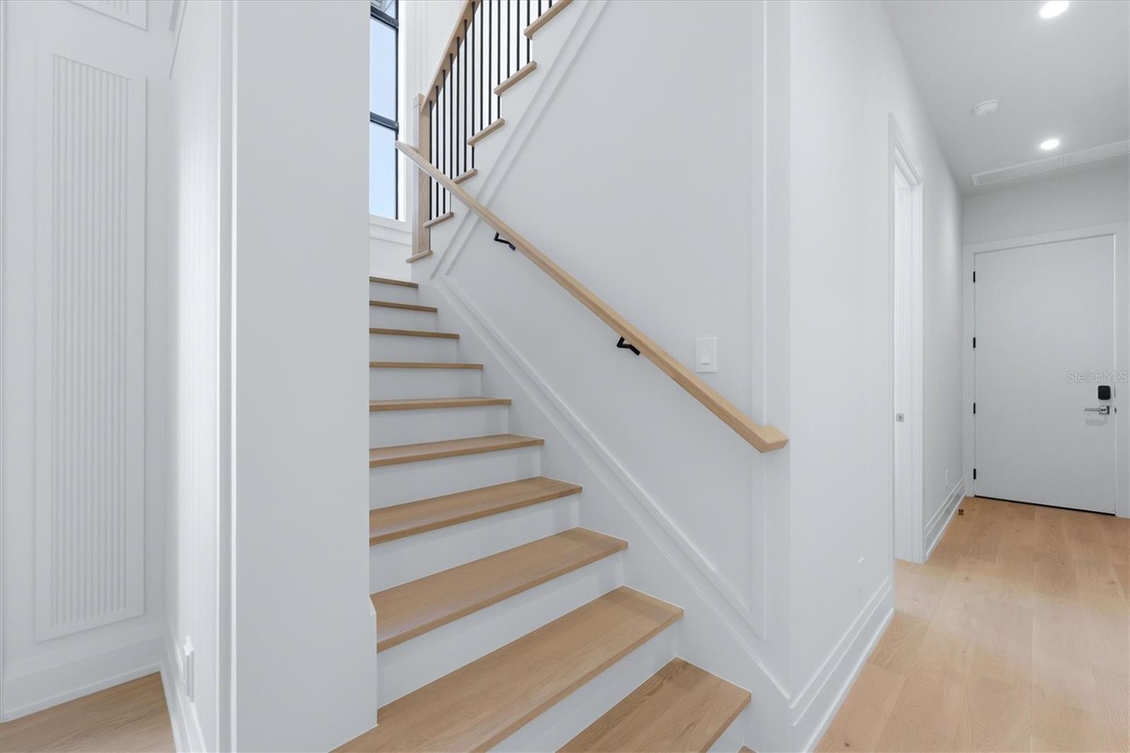 SOUTH GATE - Residential
