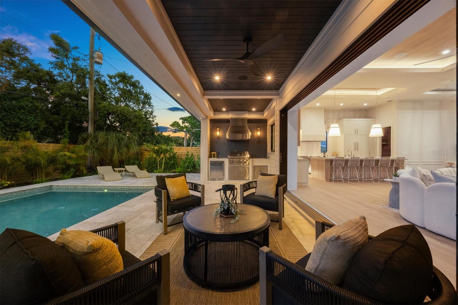 SOUTH GATE - Residential