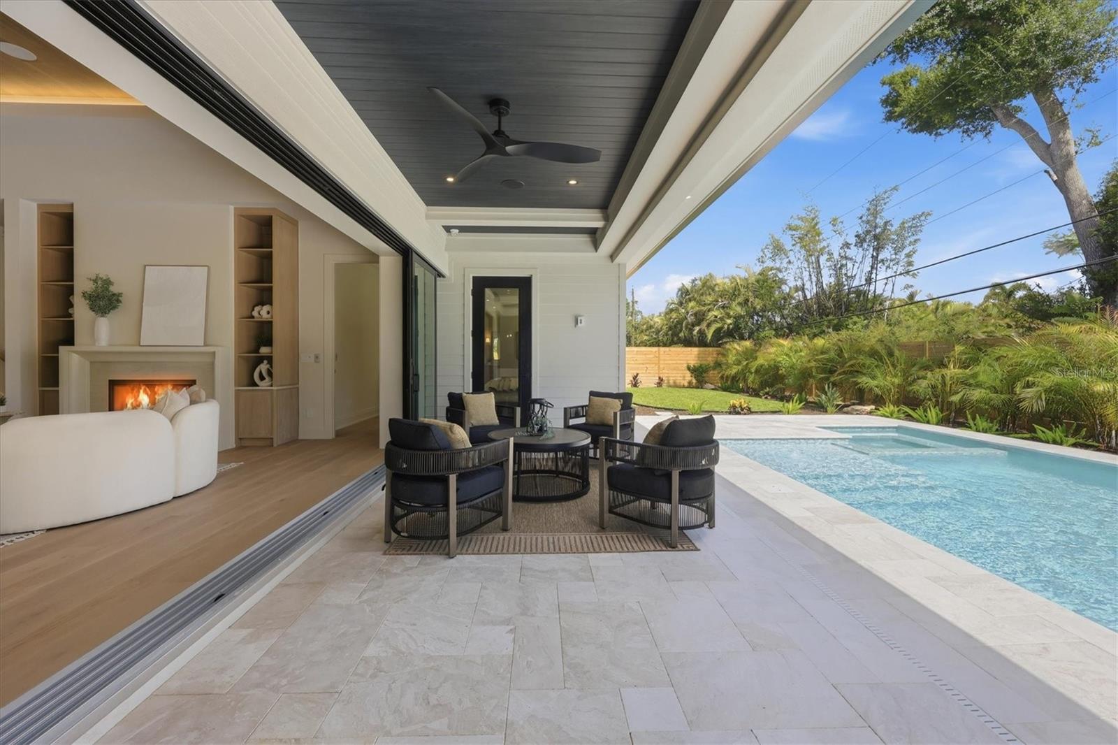 SOUTH GATE - Residential