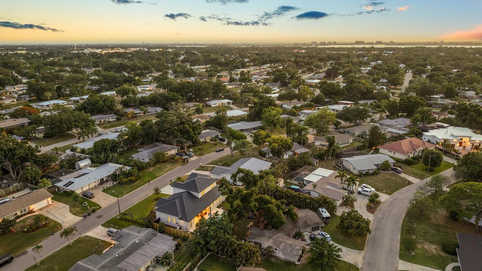 SOUTH GATE - Residential