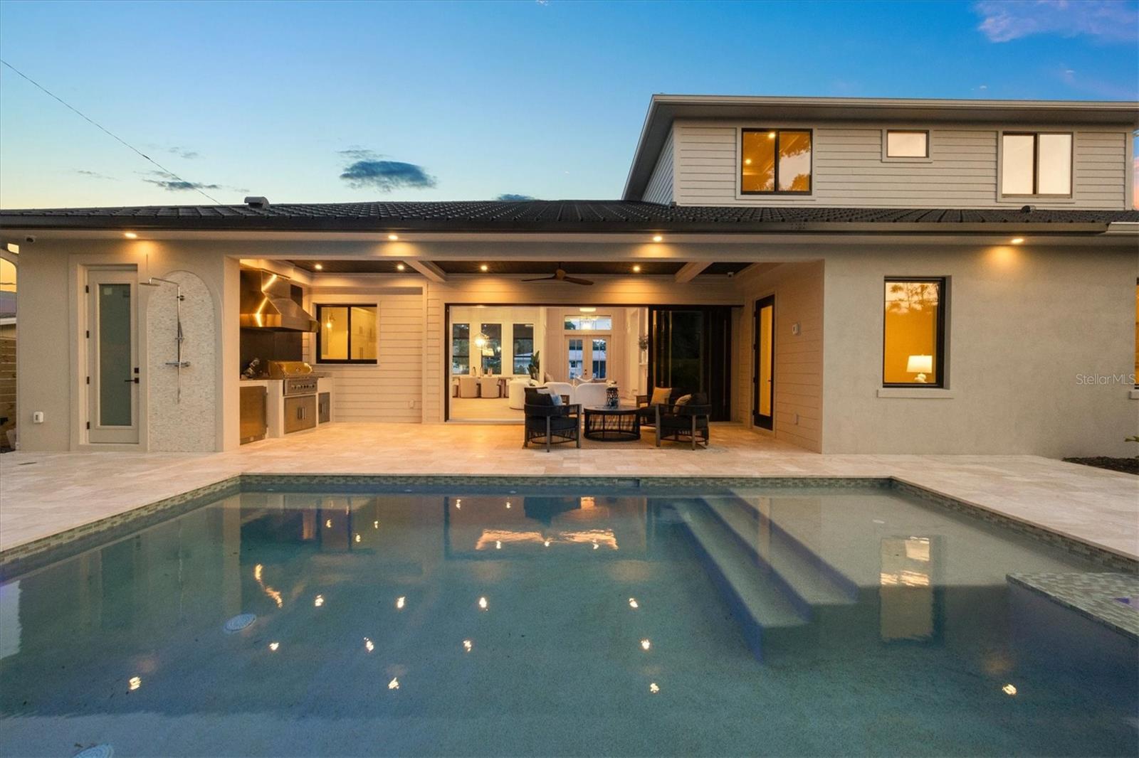 SOUTH GATE - Residential