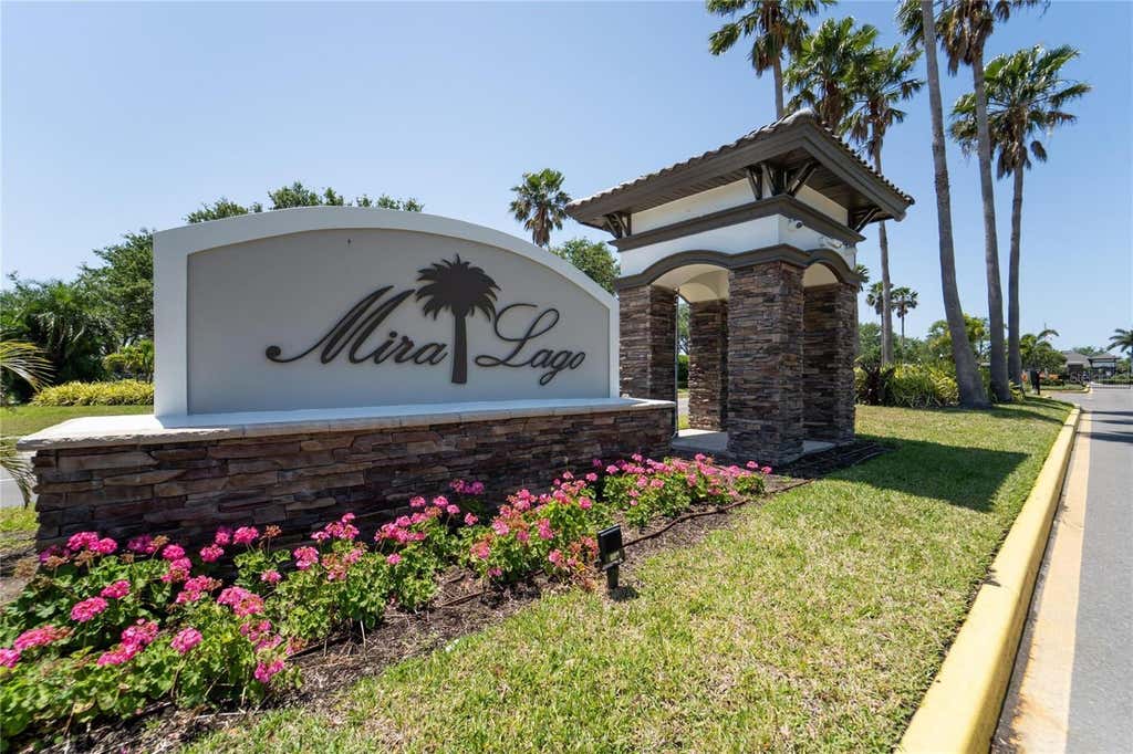 Photo of 1724 Mira Lago Circle, Ruskin, FL 33570 (MLS # TB8536275)