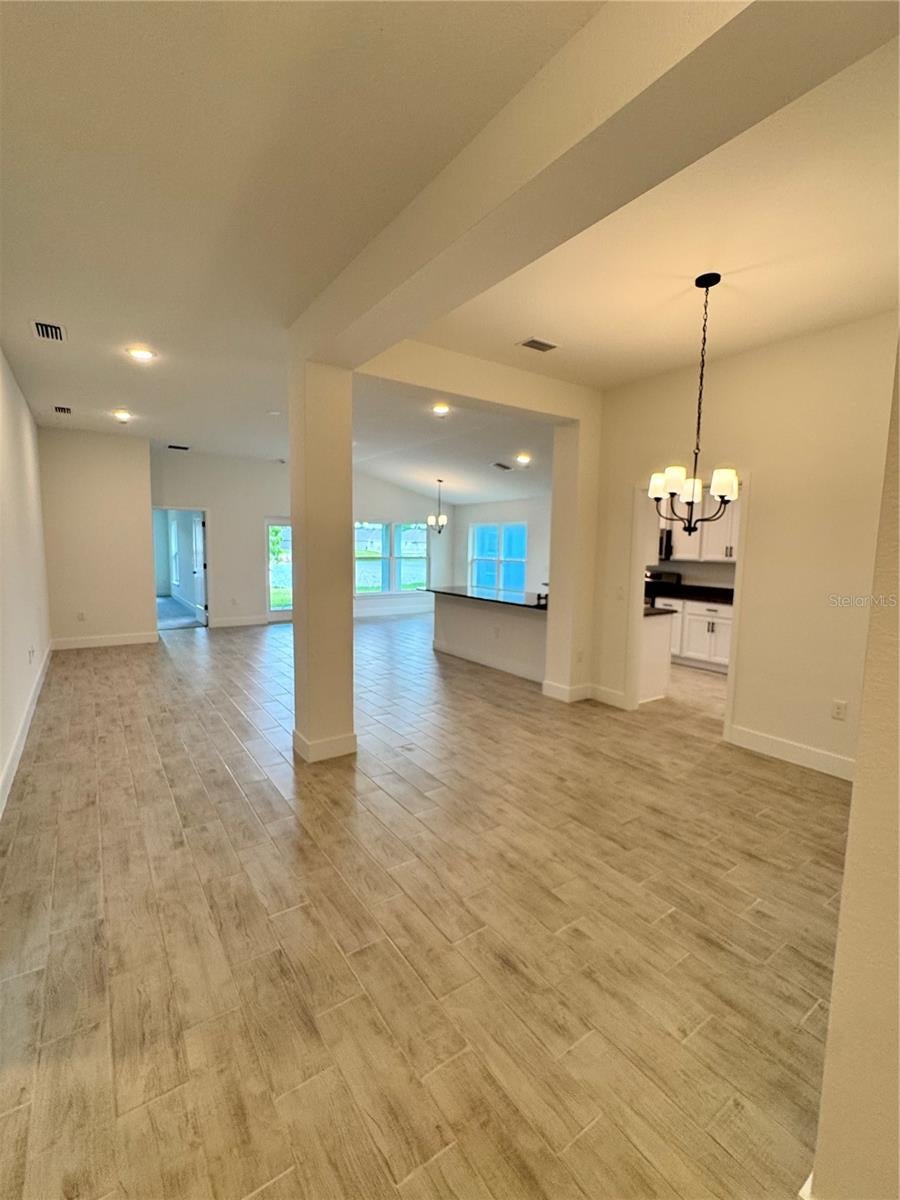 2659 AVERLAND LOOP
