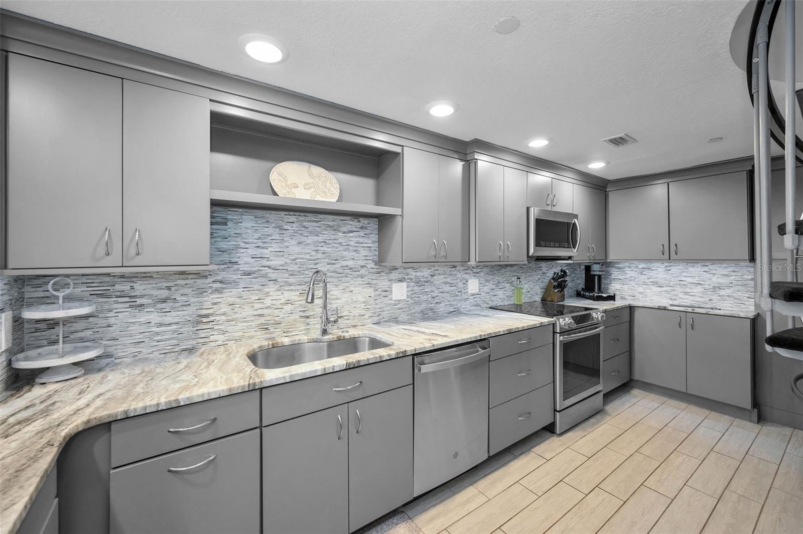 700 WEST CONDO - Residential