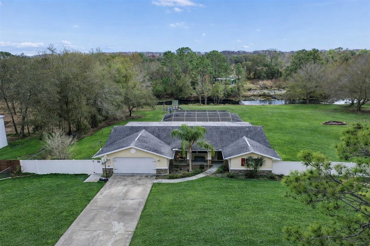 GOLDEN ACRES - Residential