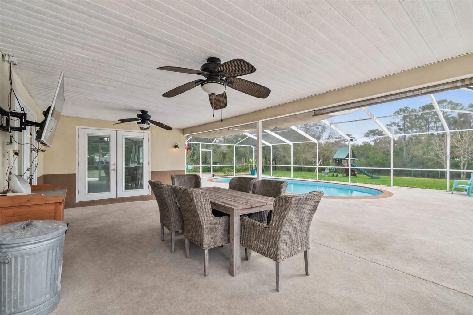 GOLDEN ACRES - Residential