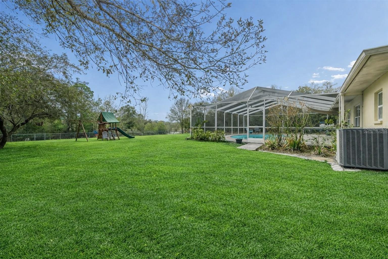 GOLDEN ACRES - Residential