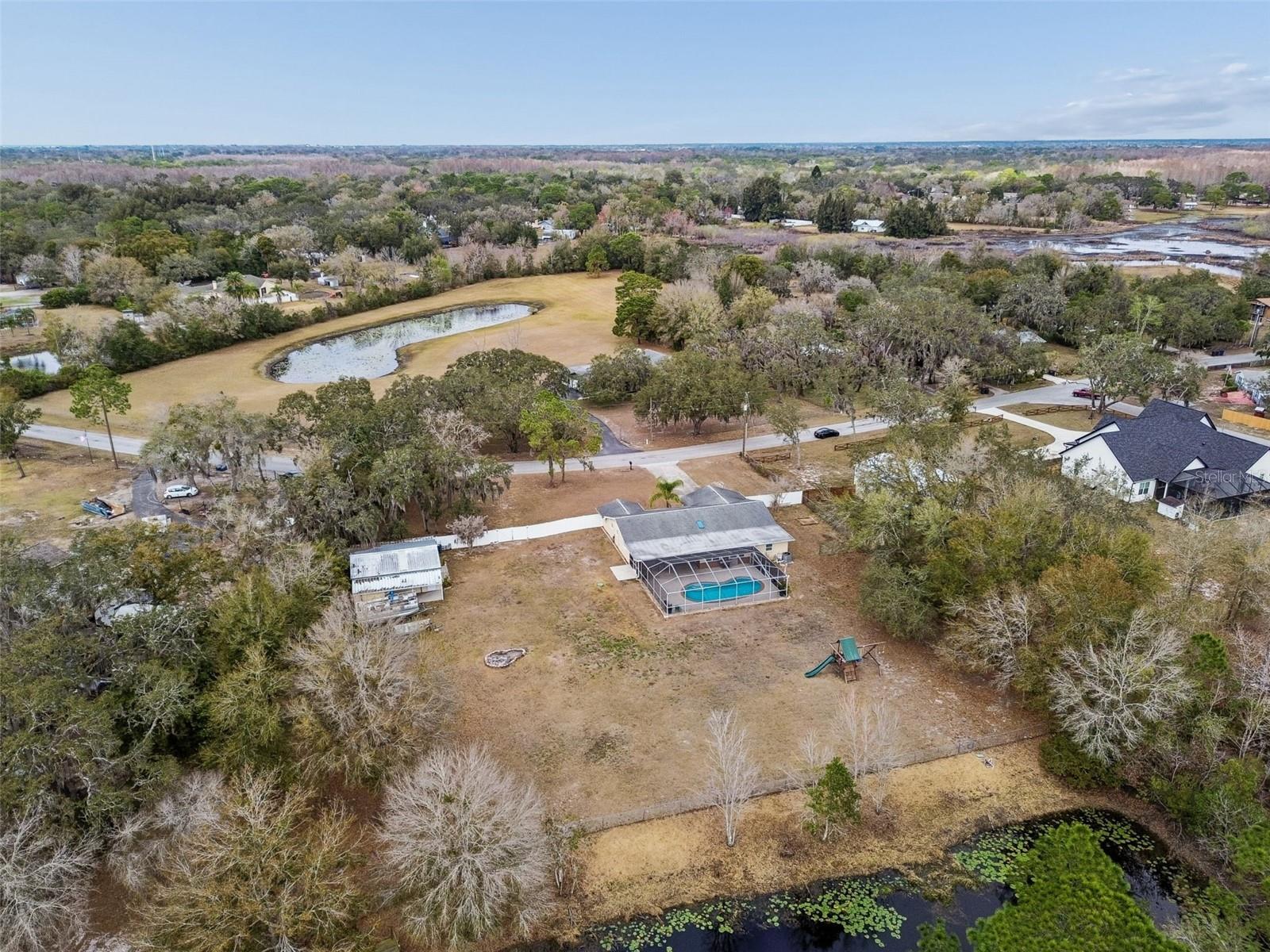 GOLDEN ACRES - Residential