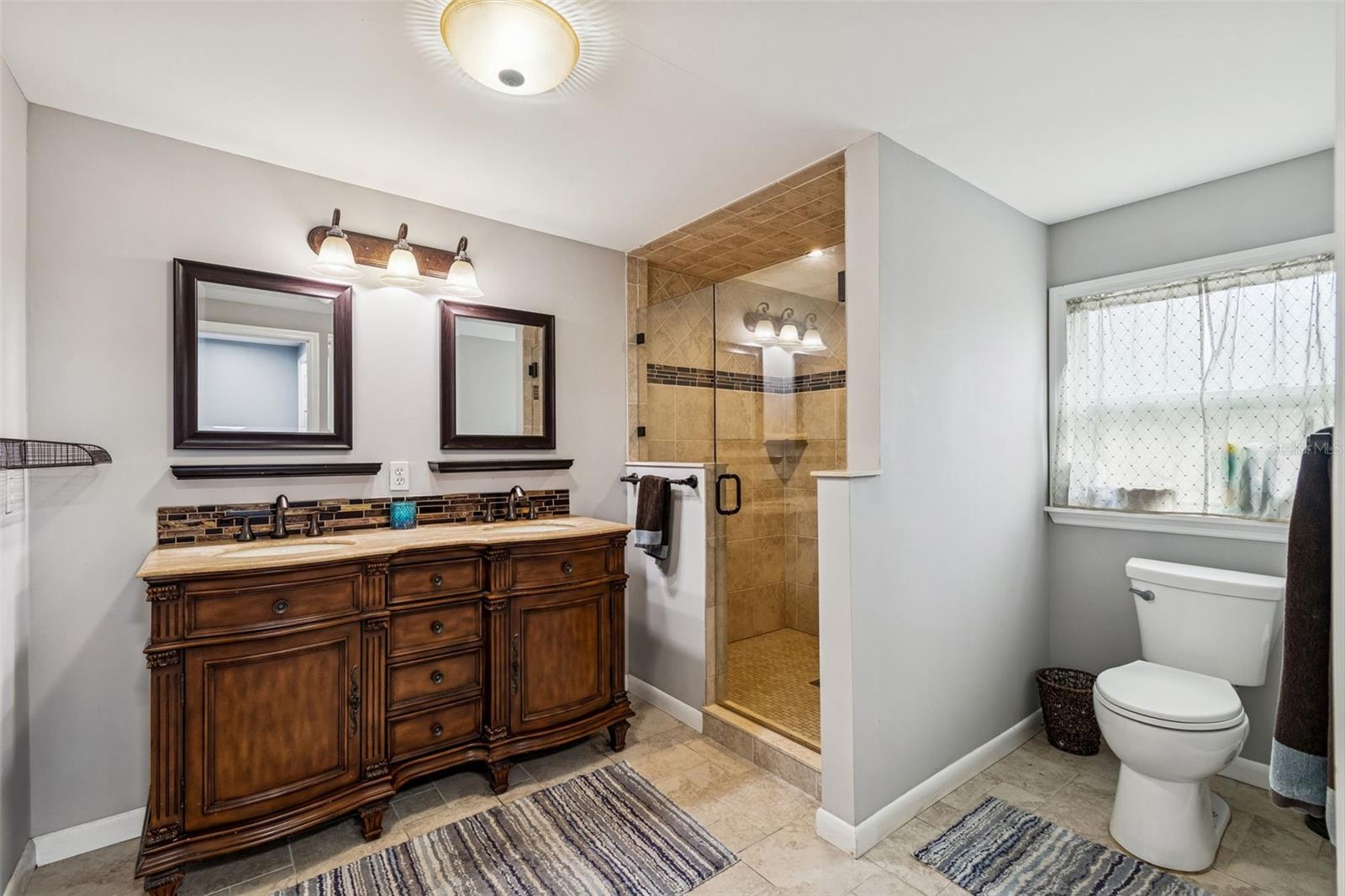 GOLDEN ACRES - Residential