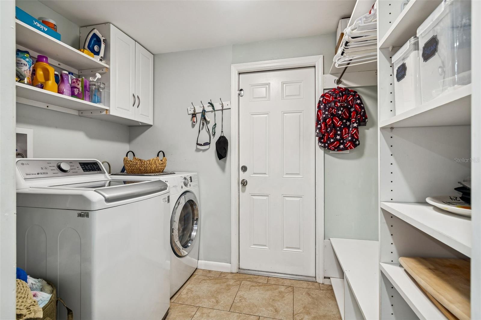 GOLDEN ACRES - Residential