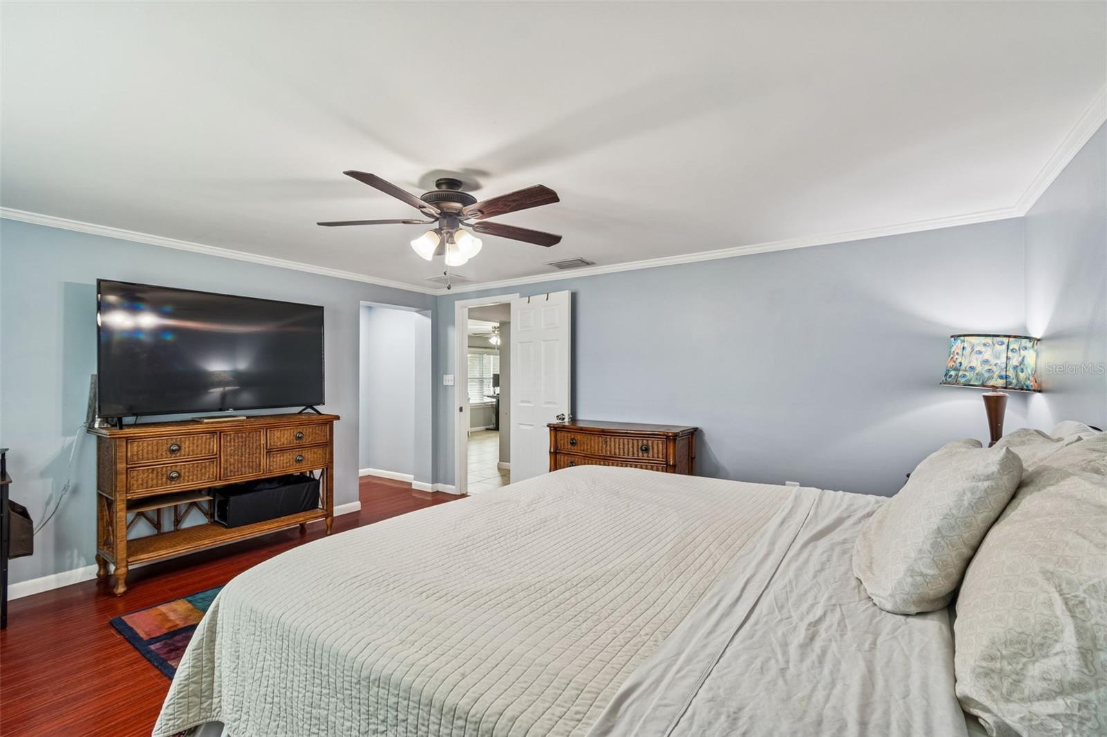 GOLDEN ACRES - Residential