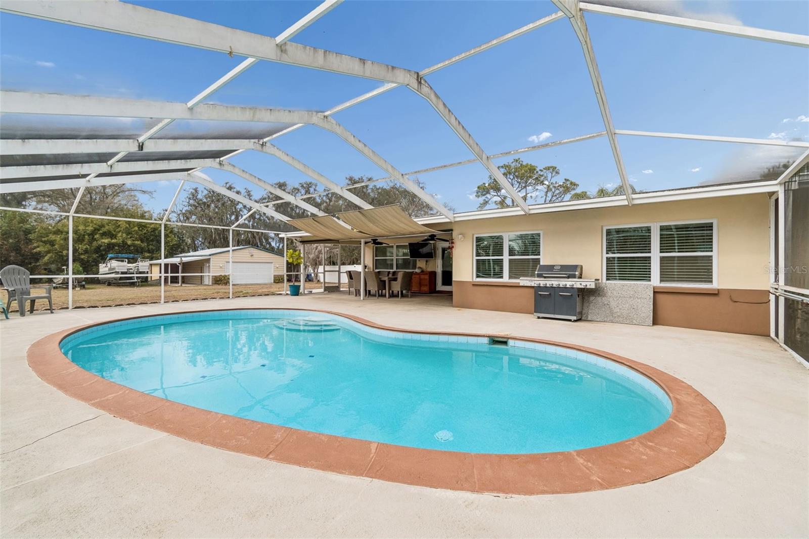 GOLDEN ACRES - Residential