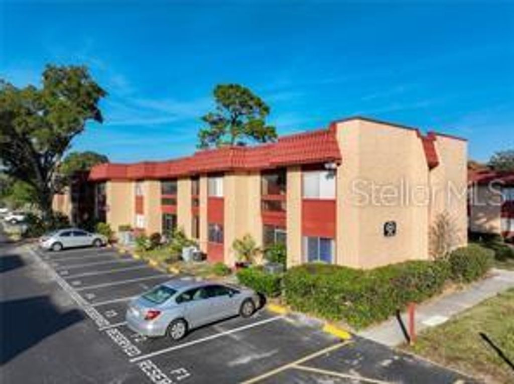 Photo of 2860 N Powers Drive #10, Orlando, FL 32818 (MLS # O6378445)