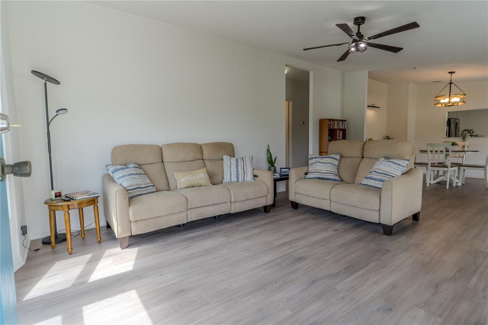 2693 CAYMAN CIRCLE R41