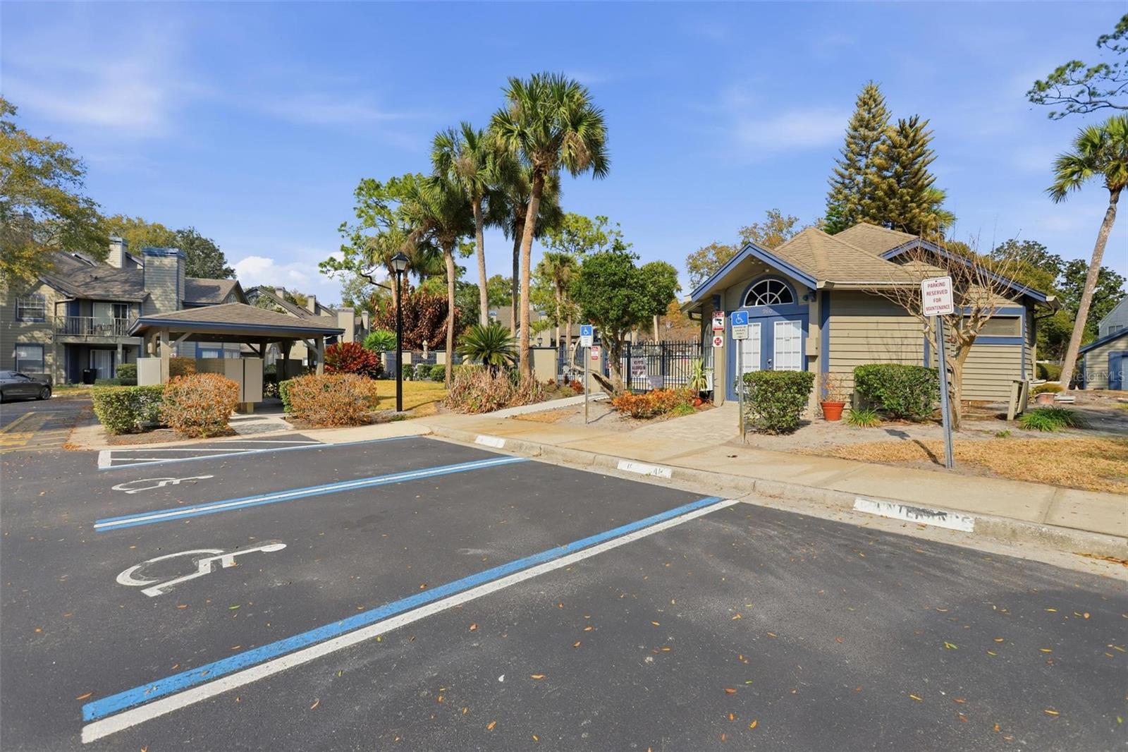 HIDDEN VILLAGE - Residential