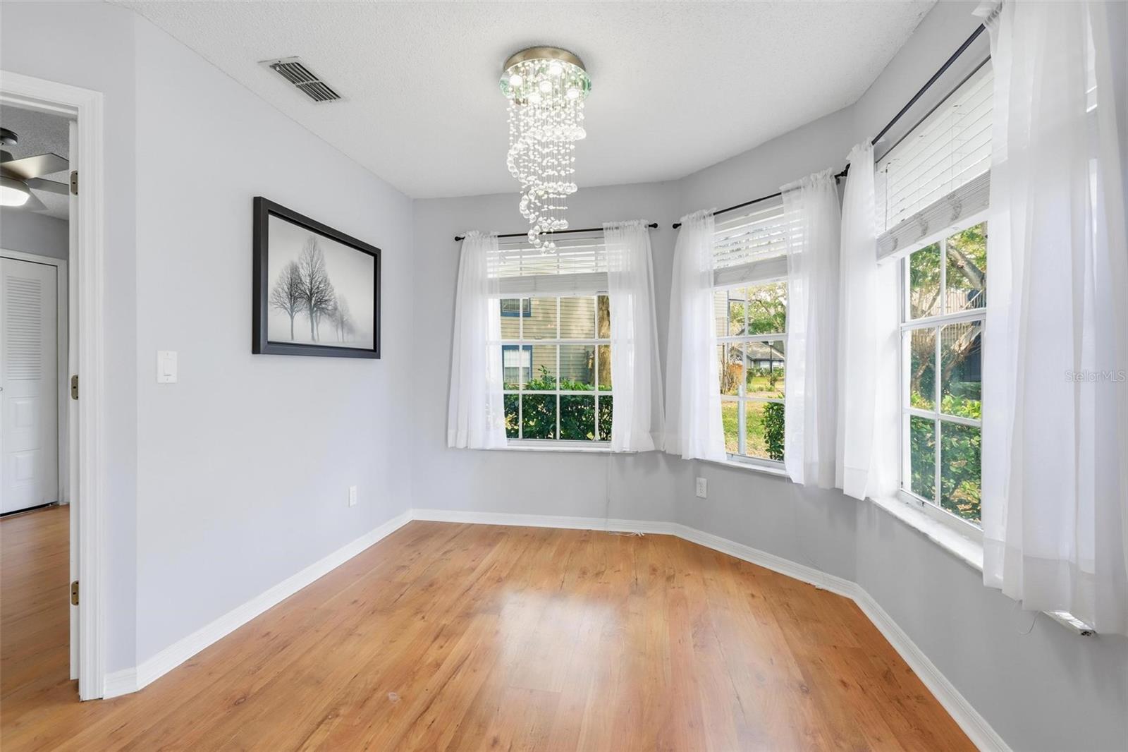 HIDDEN VILLAGE - Residential