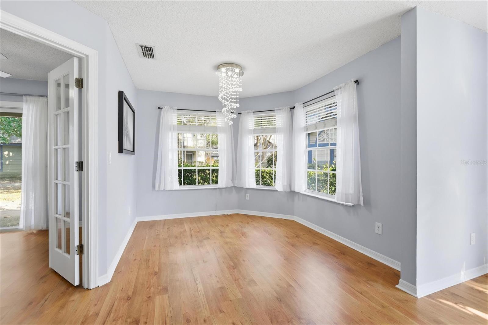 HIDDEN VILLAGE - Residential