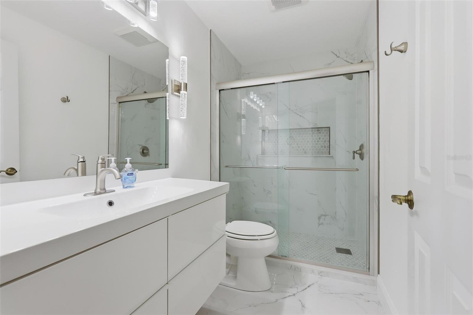 HIDDEN VILLAGE - Residential