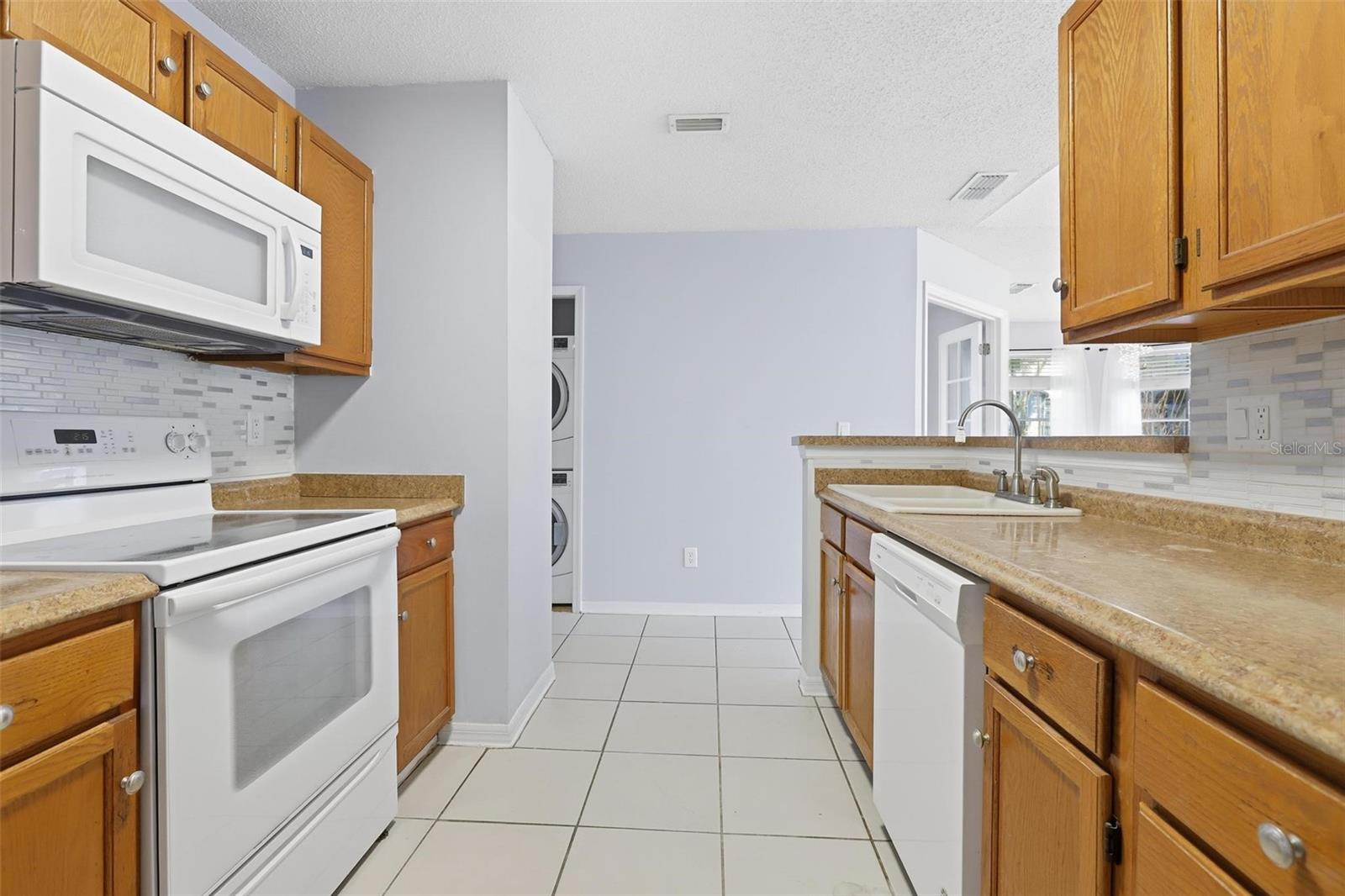 HIDDEN VILLAGE - Residential