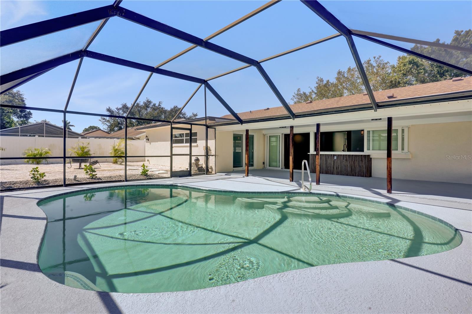 915 60TH STREET W