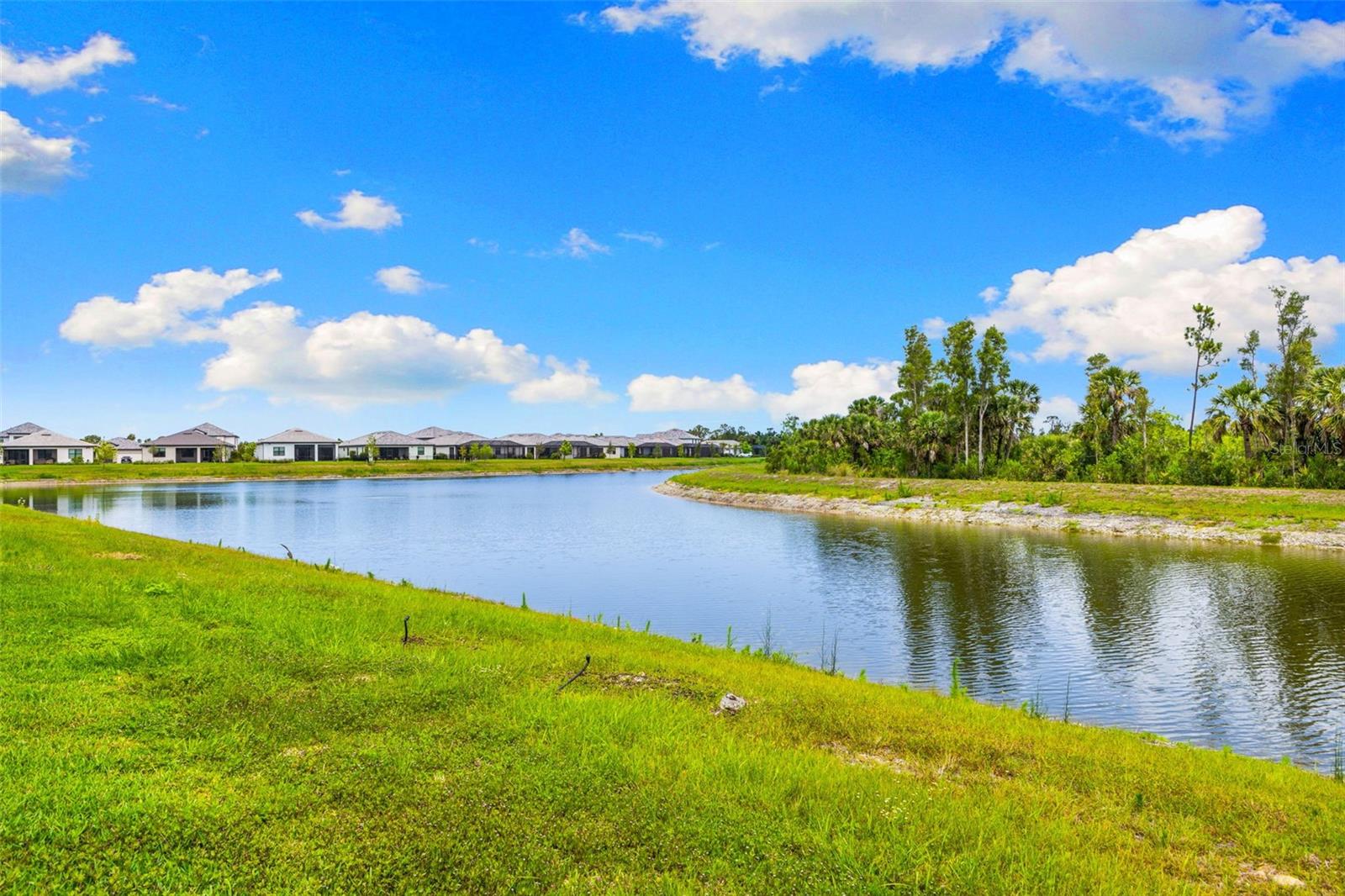 LAKESPUR/WELLEN PARK - Residential Lease