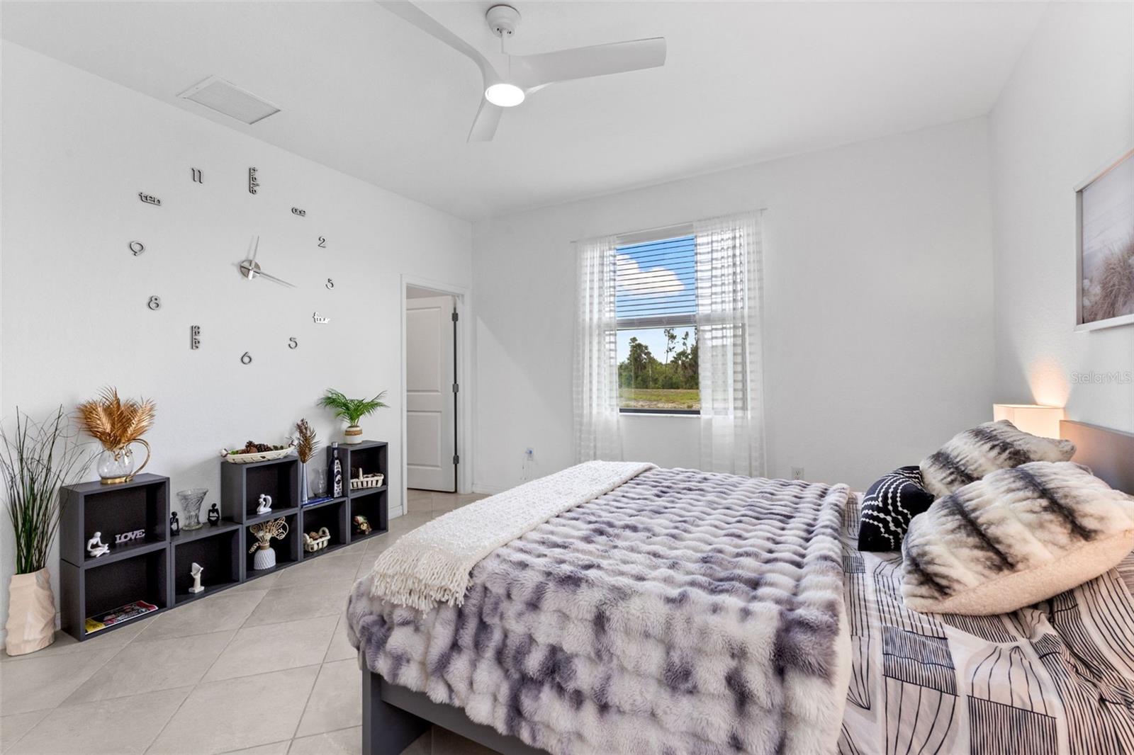 LAKESPUR/WELLEN PARK - Residential Lease