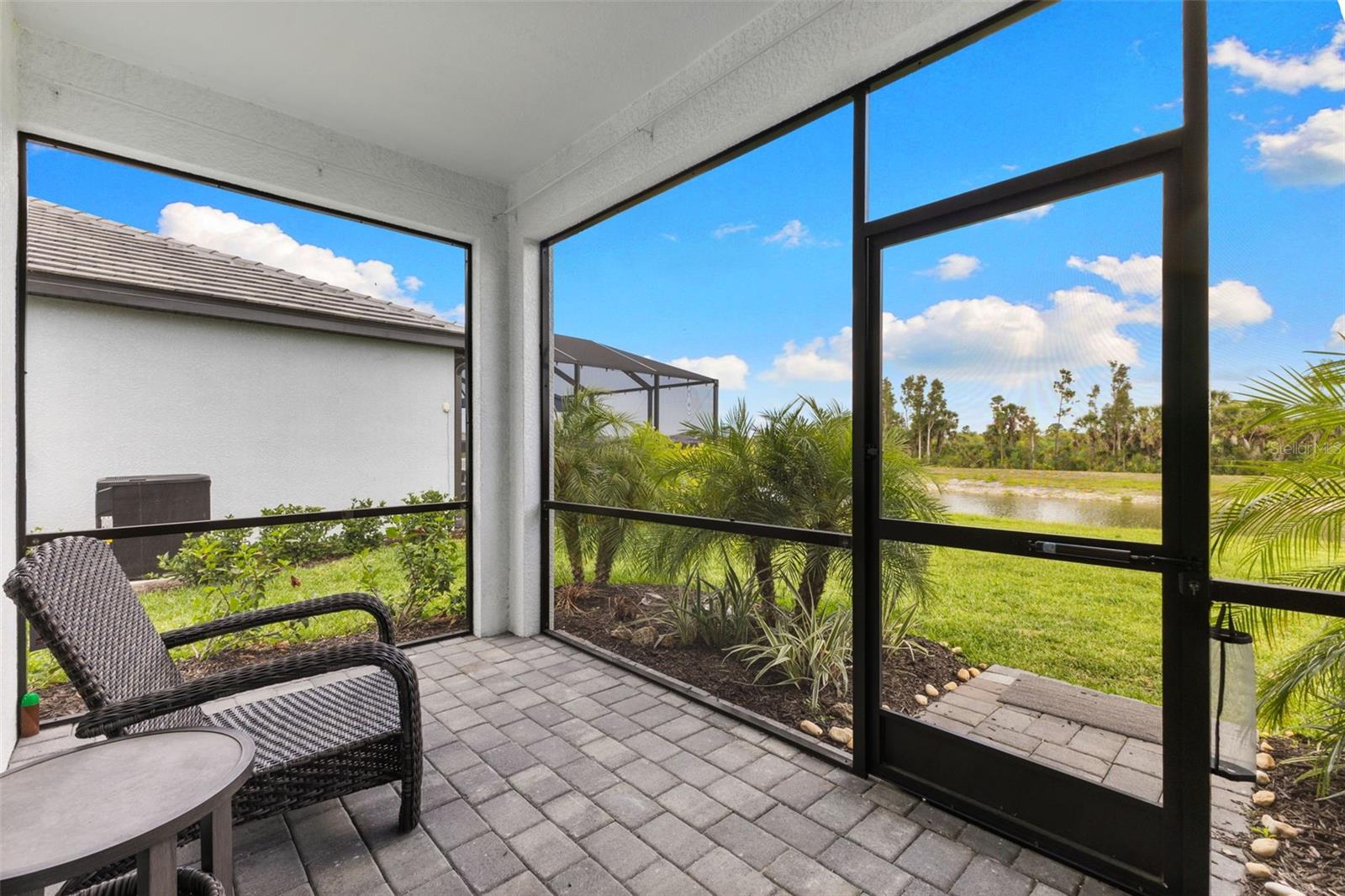 LAKESPUR/WELLEN PARK - Residential Lease
