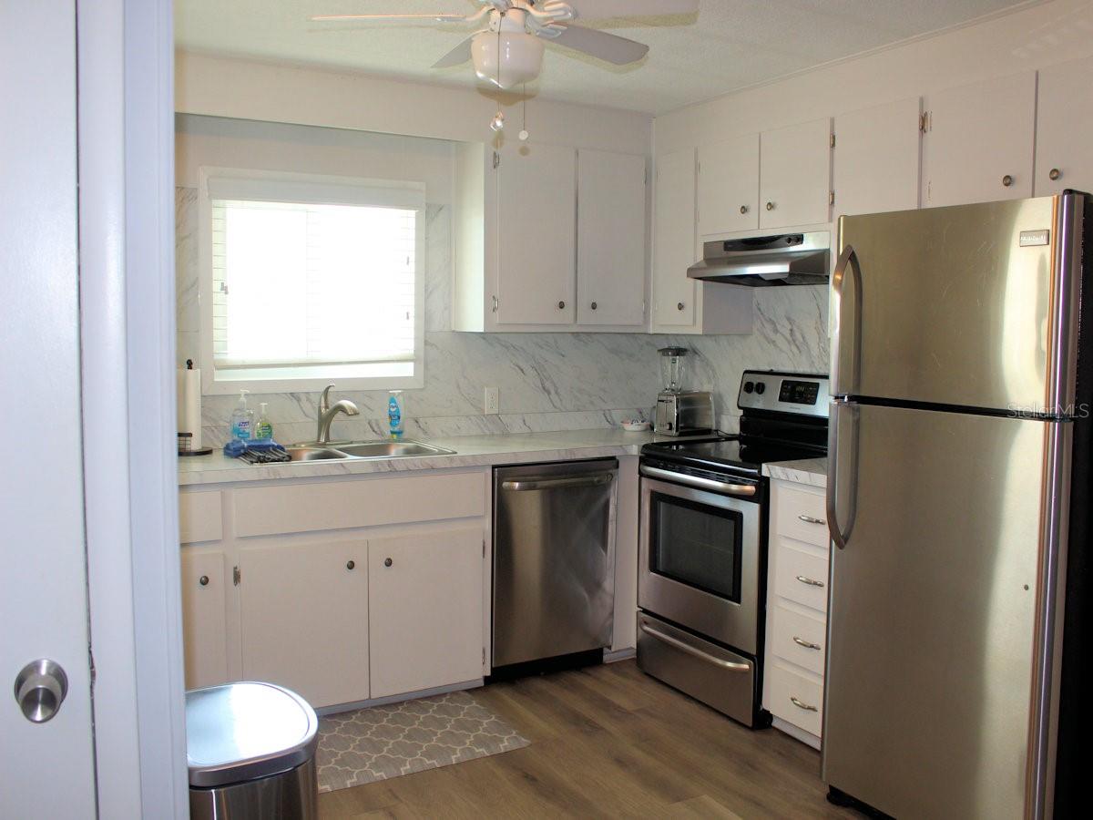 PALM HILL MOBILE HOME PARK UNREC - Residential