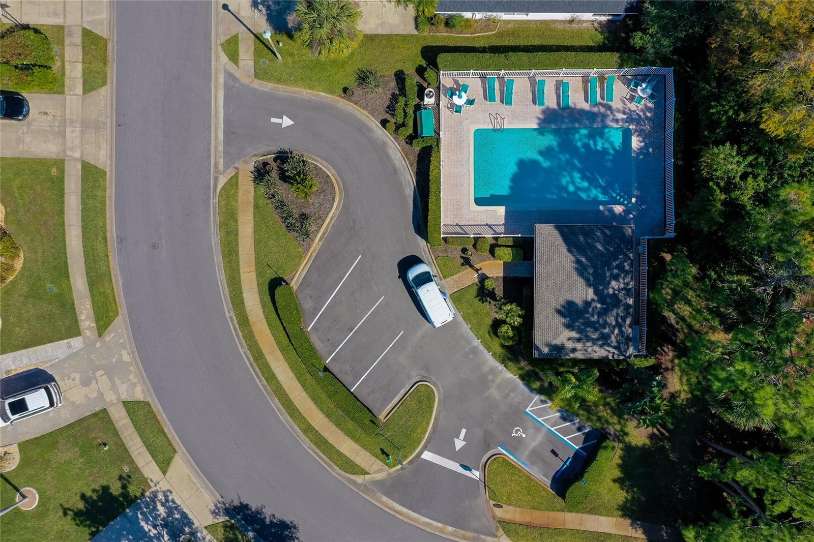 CYPRESS COVE/PELICAN BAY 03 - Residential