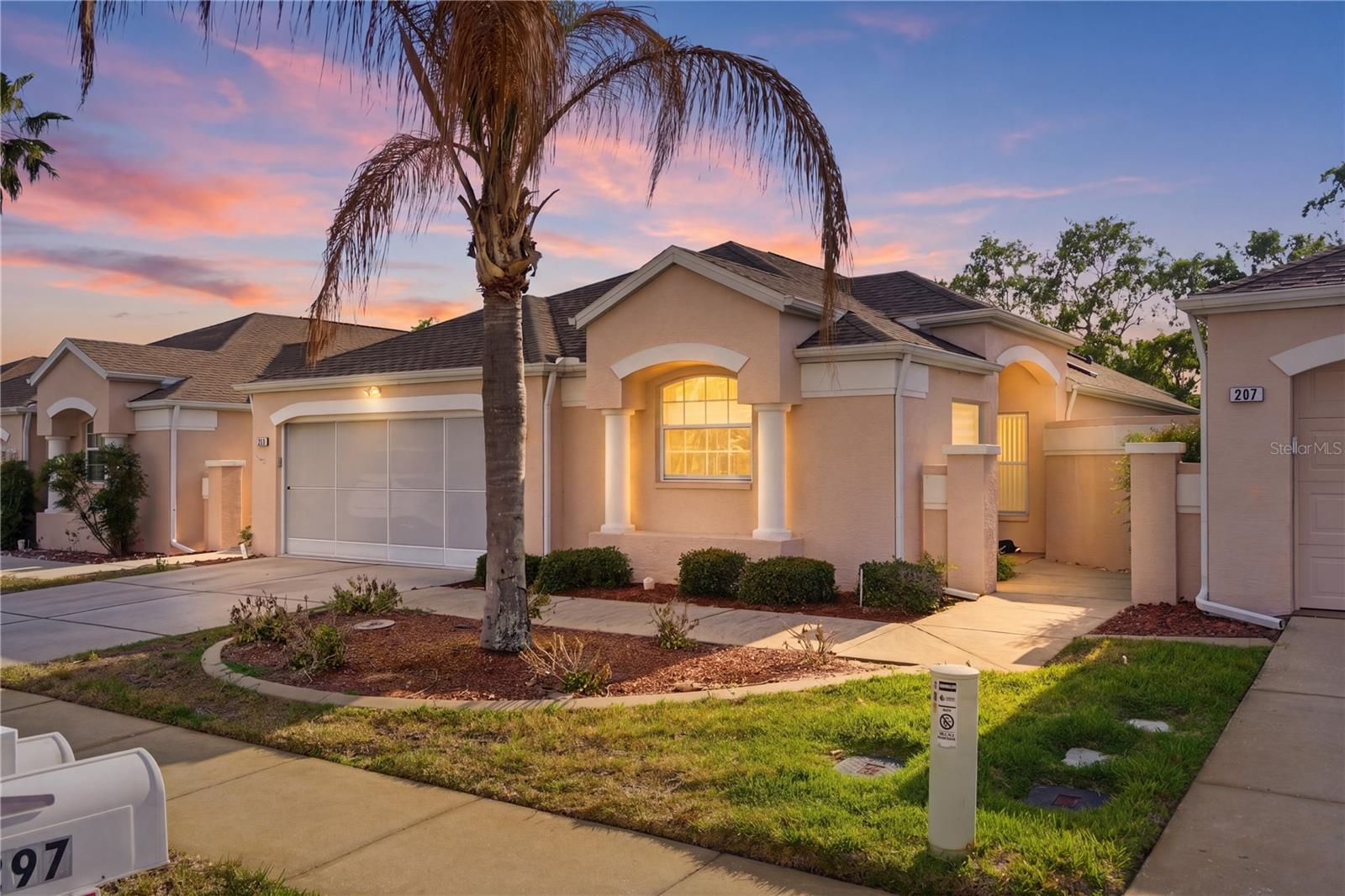 PALMS AT SEVEN HILLS - Residential