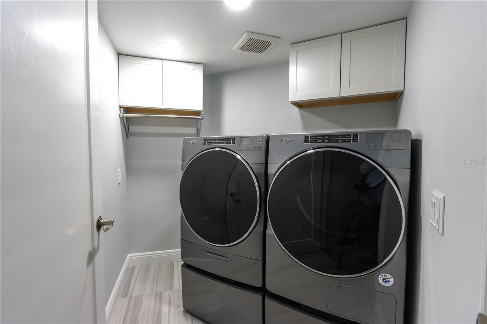 ISLAND WALK CONDO - Residential Lease