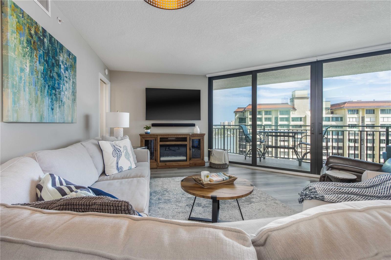 ISLAND WALK CONDO - Residential Lease