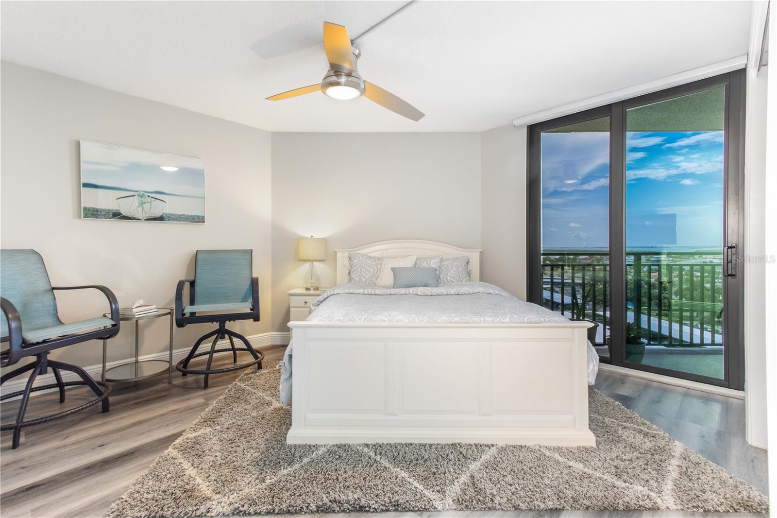 ISLAND WALK CONDO - Residential Lease