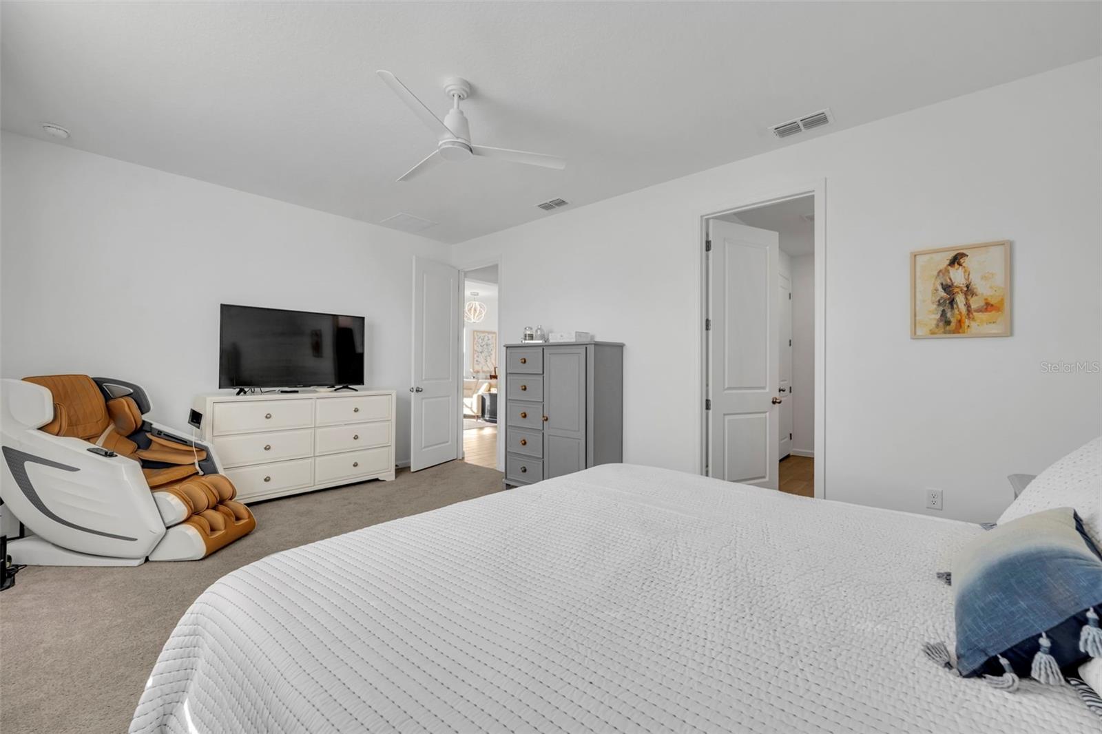 SEASONS AT BELLA VISTA - Residential