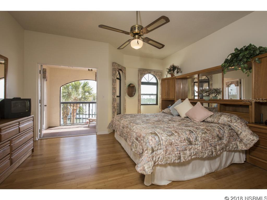 Marina Bay Twnhms - Residential