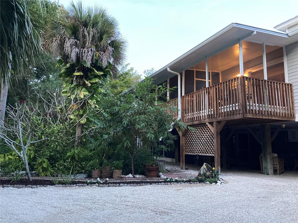 Photo of 700 Yale Street, Englewood, FL 34223 (MLS # D6147391)