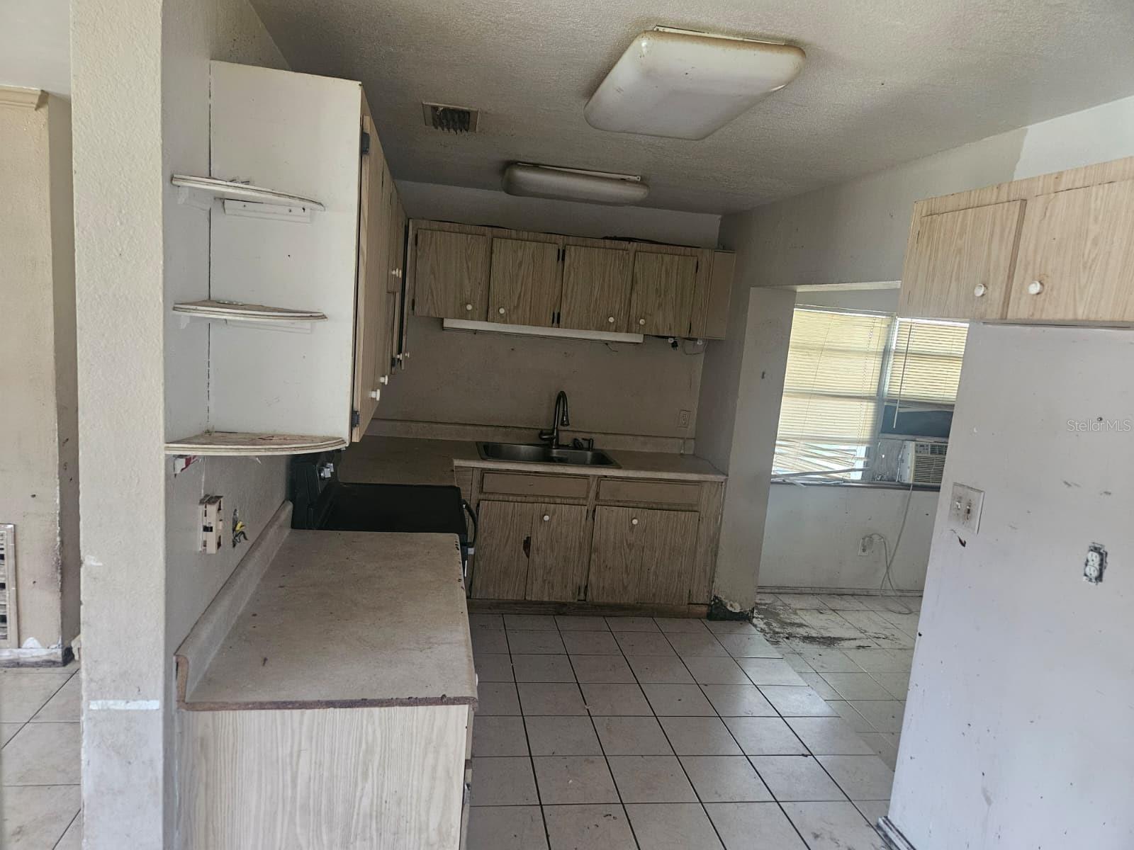 487 GARDEN DRIVE S