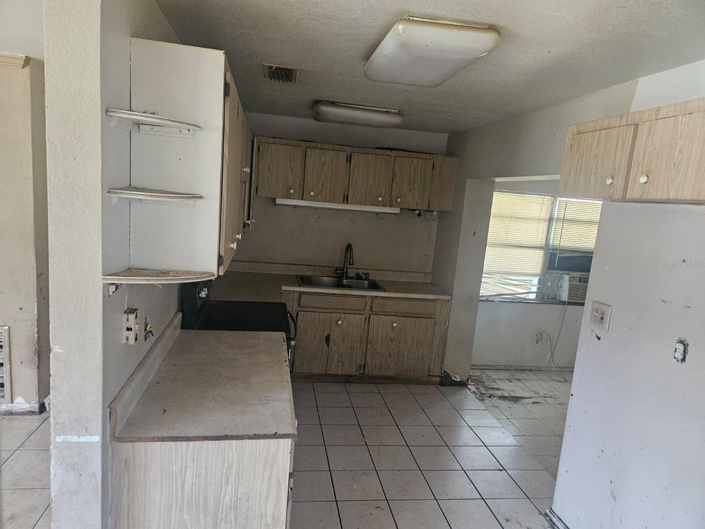 Photo of 487 Garden Drive S, Lakeland, FL 33813 (MLS # TB8524363)