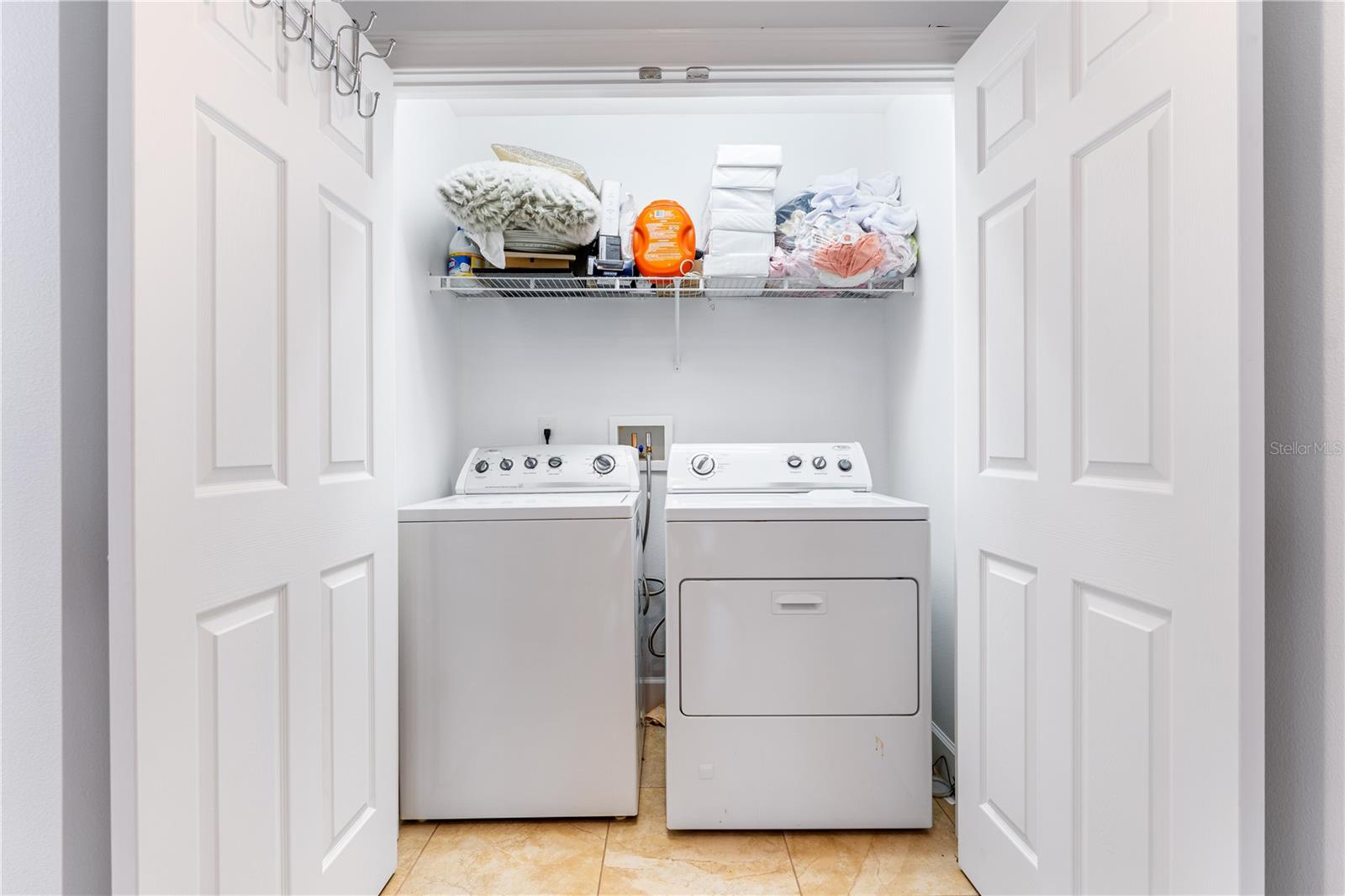 POINSETTIA PARK 2 - Residential Lease