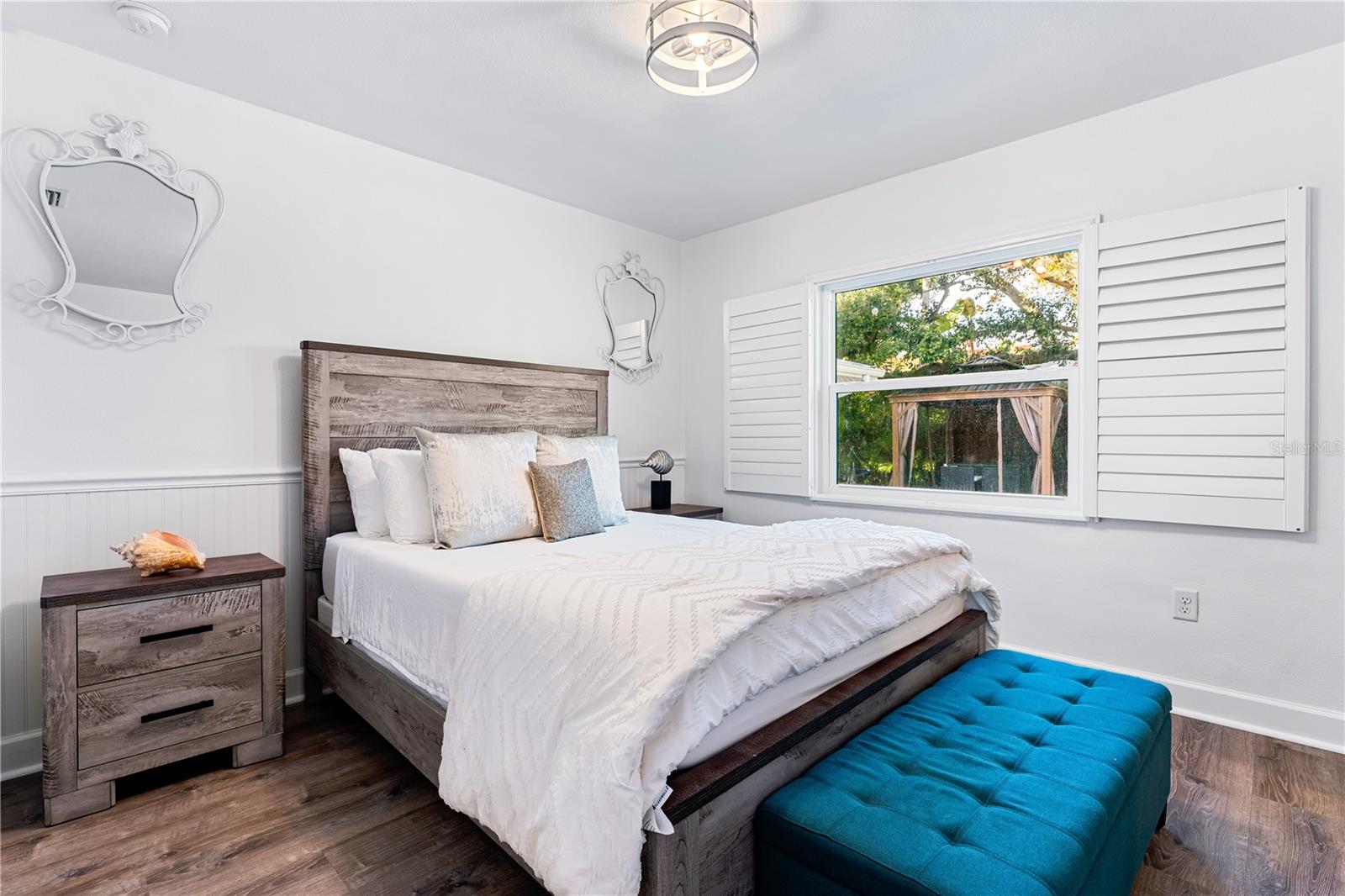 POINSETTIA PARK 2 - Residential Lease