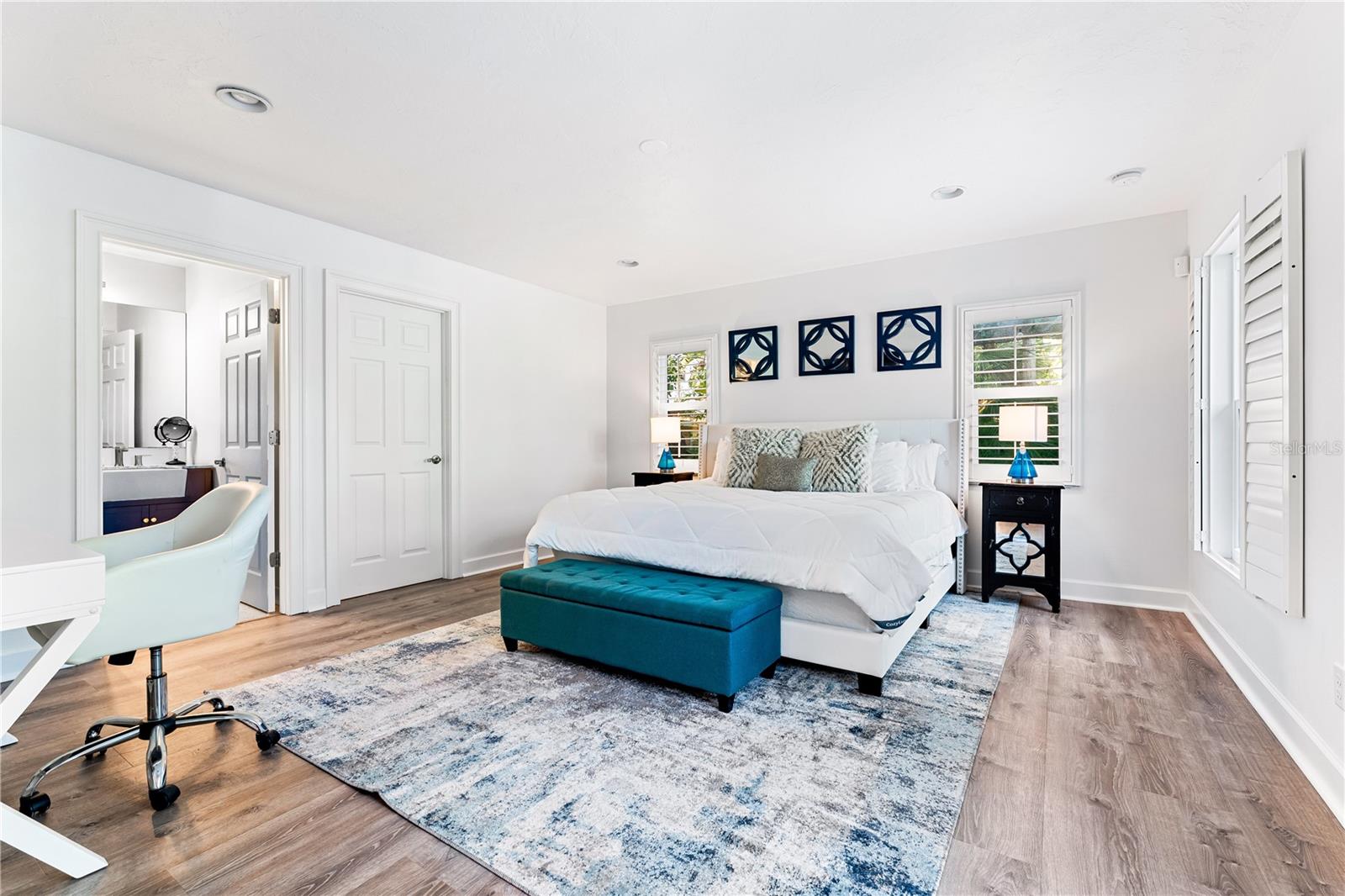 POINSETTIA PARK 2 - Residential Lease