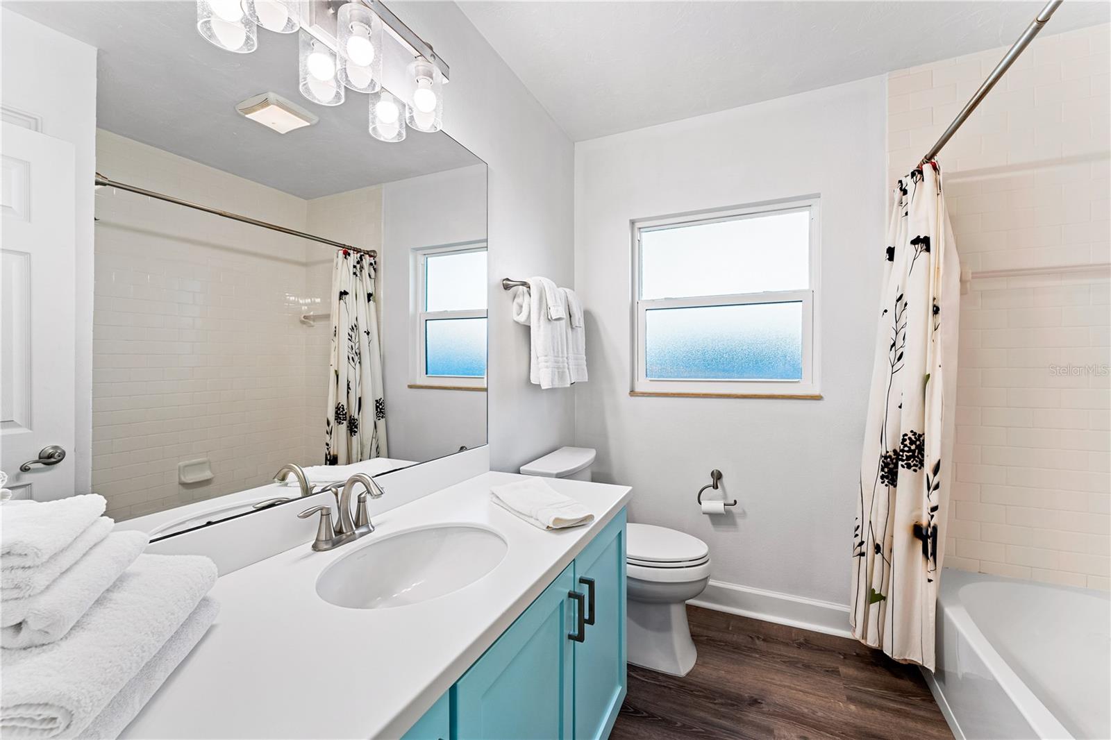 POINSETTIA PARK 2 - Residential Lease