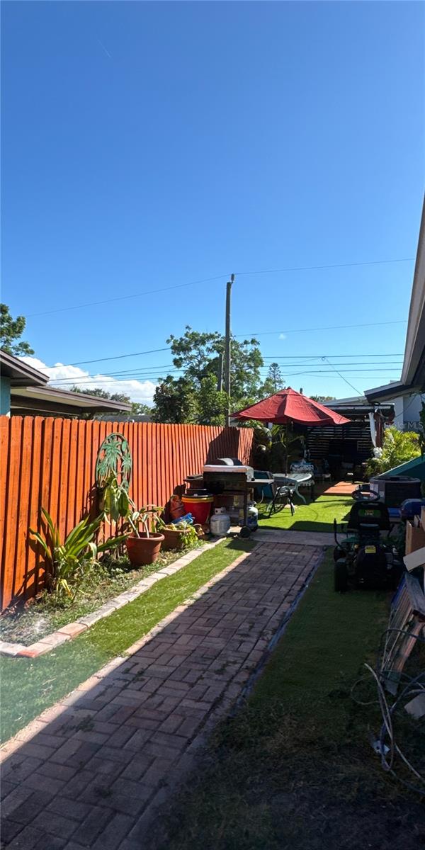 BAYOU MANOR 3RD ADD - Residential