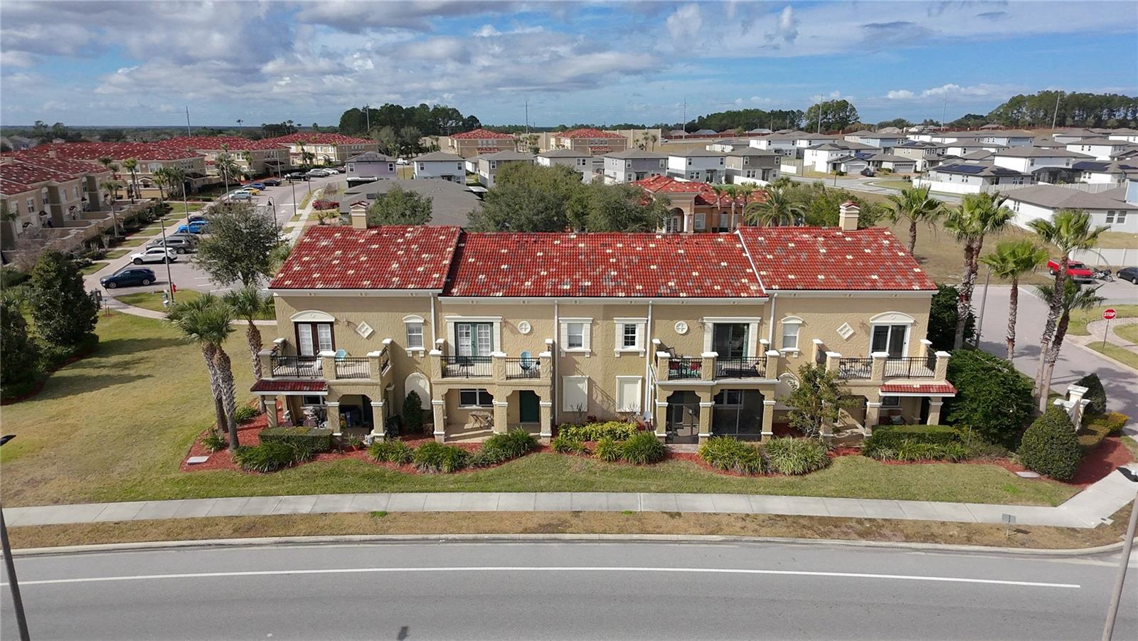 2726 BELLA VISTA DRIVE