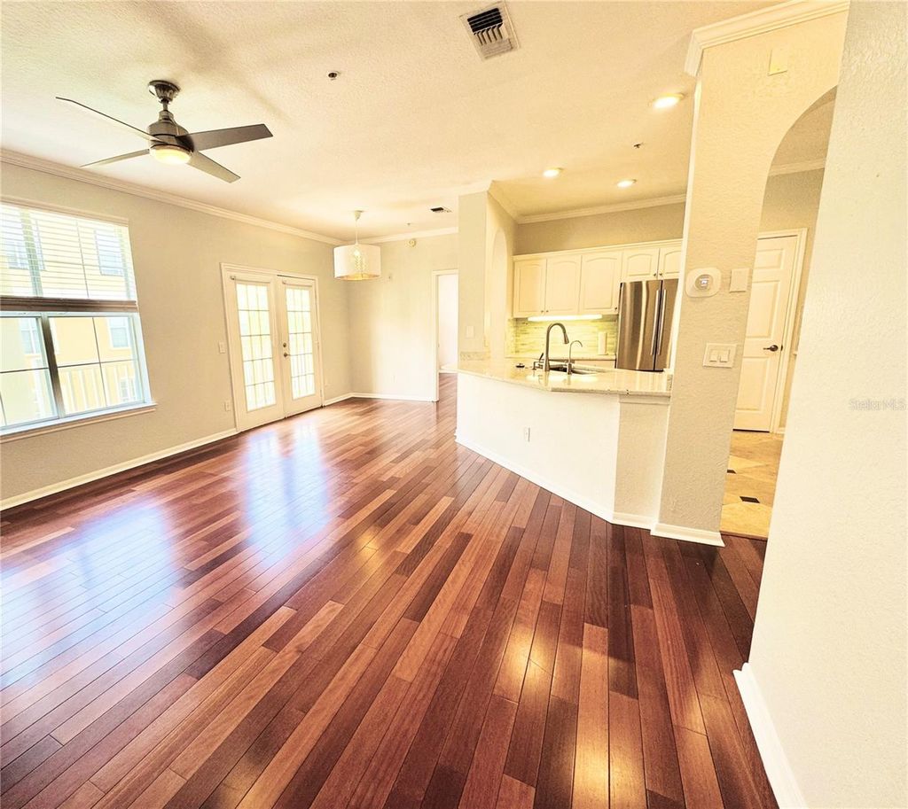 Photo of 860 N Orange Avenue #332, Orlando, FL 32801 (MLS # O6354208)
