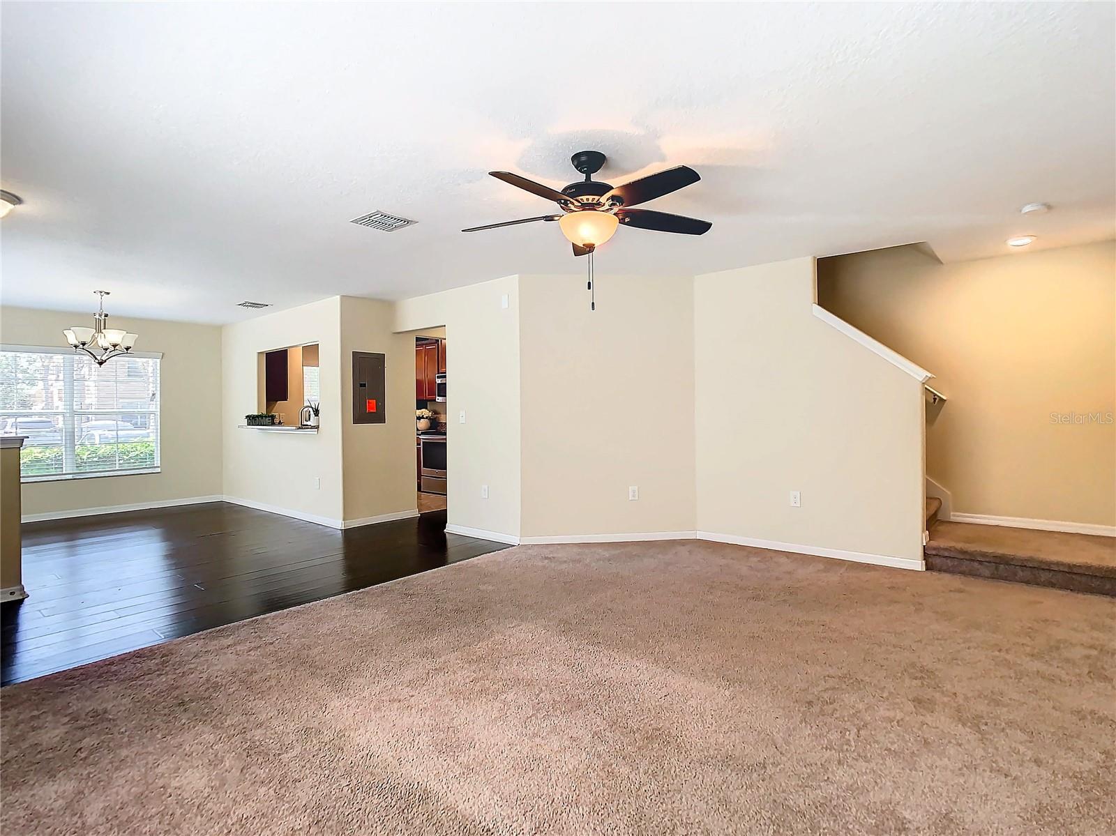 THOUSAND OAKS EAST PH V - Residential